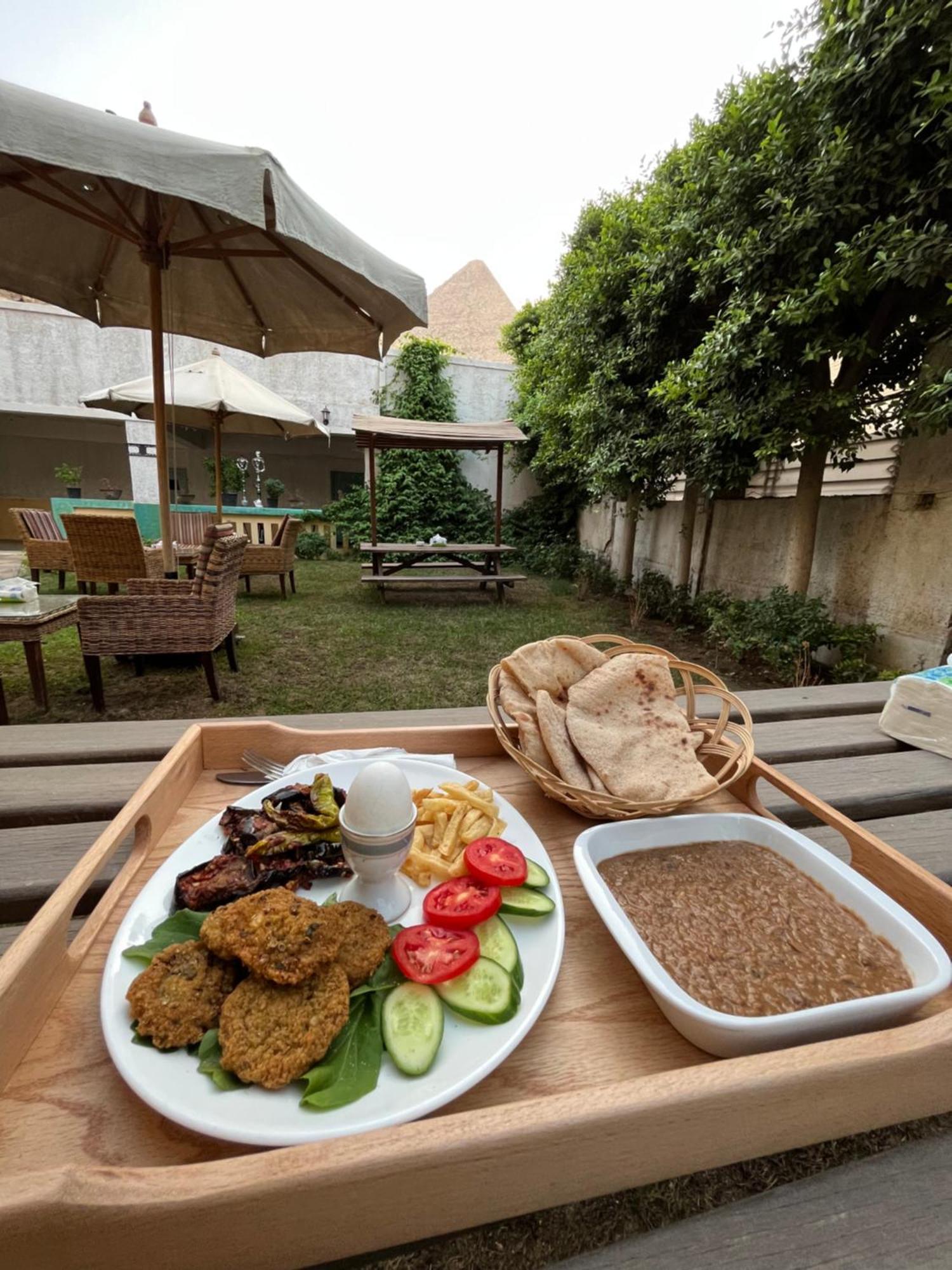 The Grand Pyramids View Hotel Kafret el-Gabal Zewnętrze zdjęcie