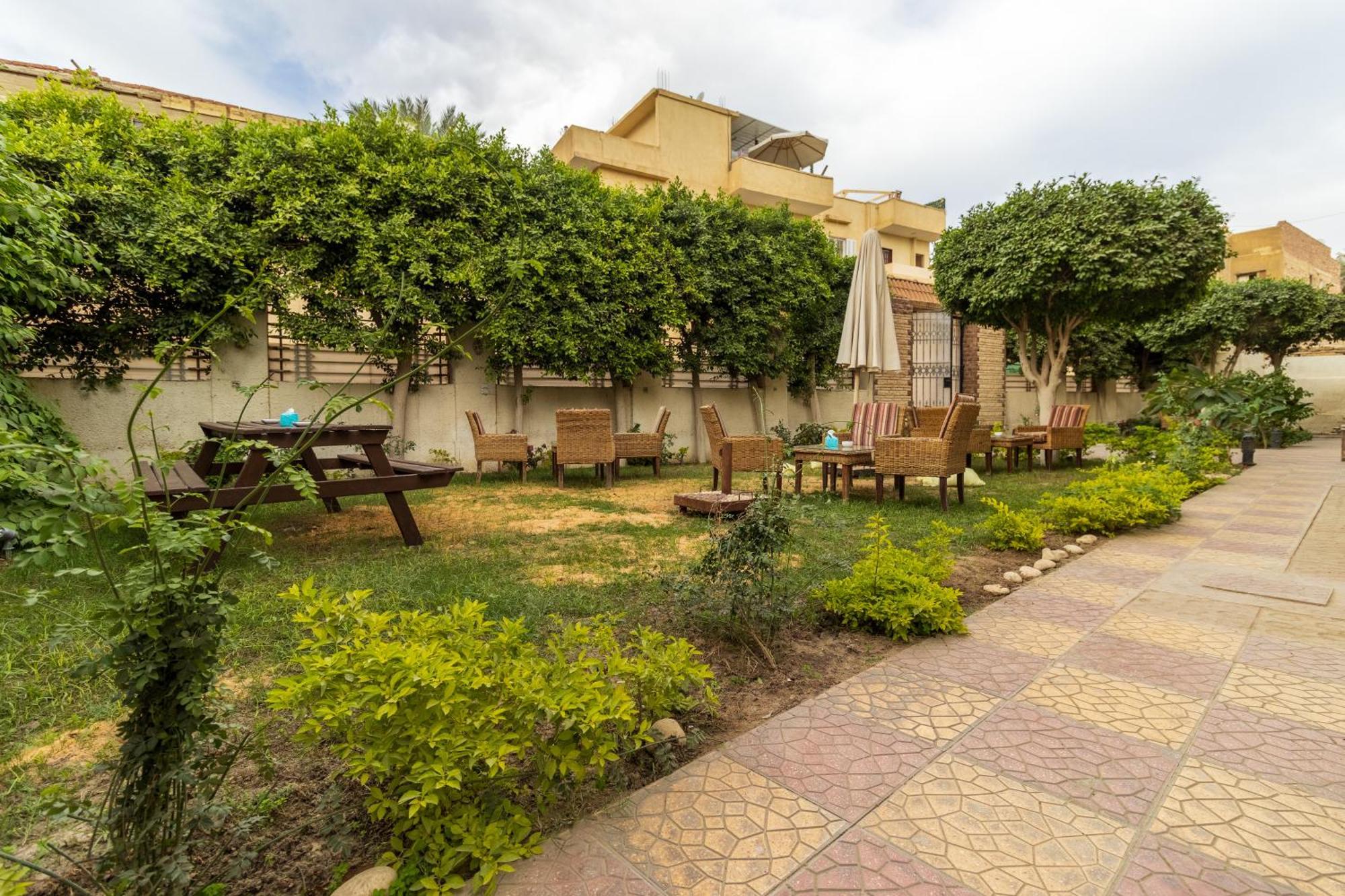The Grand Pyramids View Hotel Kafret el-Gabal Zewnętrze zdjęcie